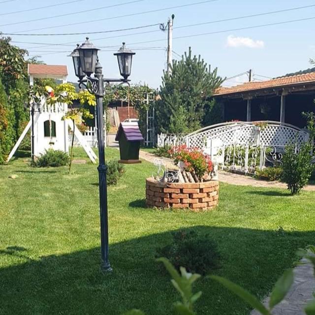 Pensiunea Oana ☆☆☆ Soimus Exterior foto